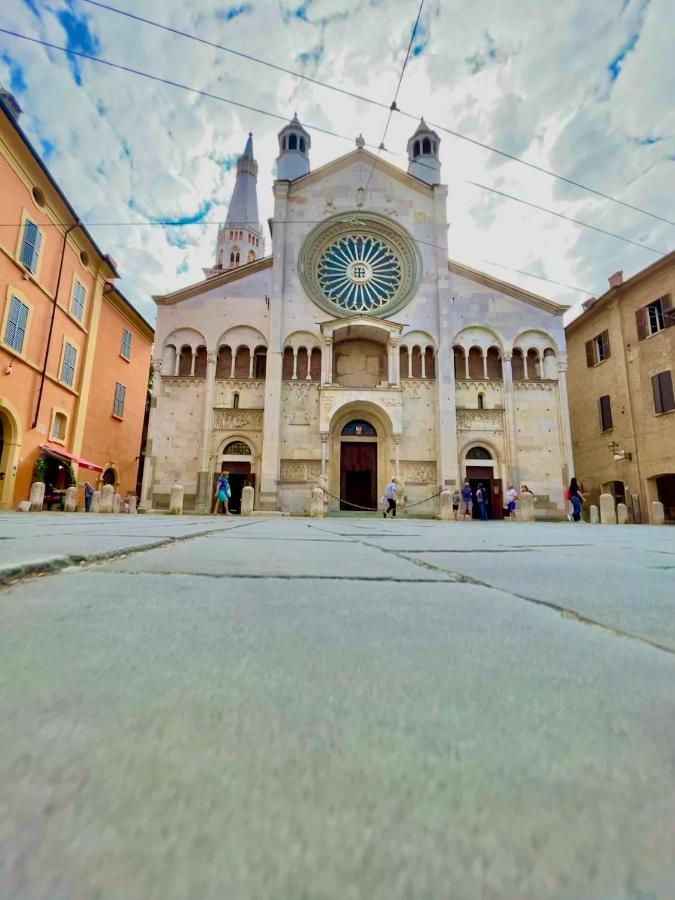 Duomo 12 Apartment Modena Luaran gambar